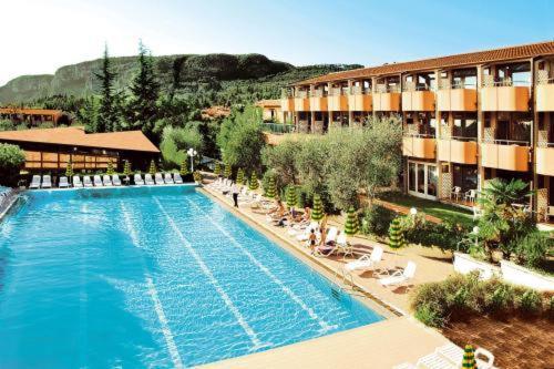 Hotel Royal Garda  Exterior photo