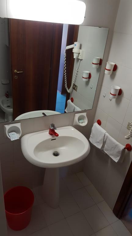 Hotel Royal Garda  Room photo